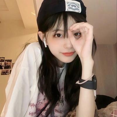 橘衫男子的画像